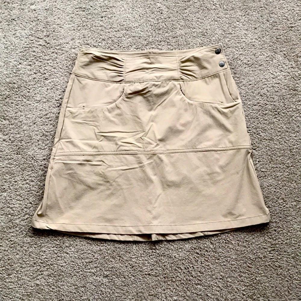 Athleta Tan Hit The Trail Skort 4T
